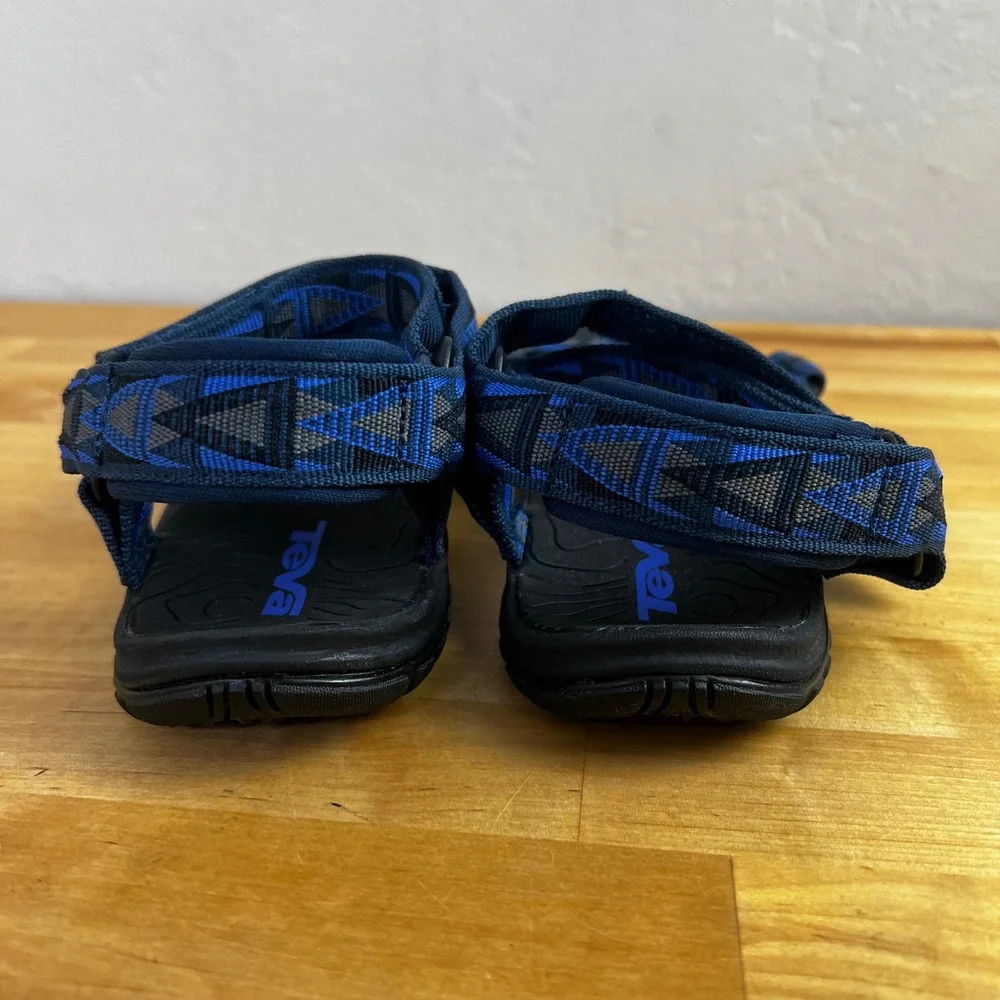 Teva hurricane sandals